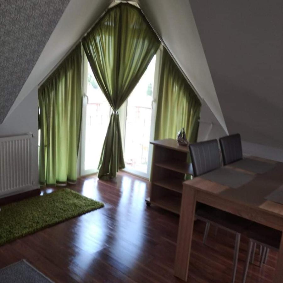 Tahiti Apartman Hajduszoboszlo Exterior photo