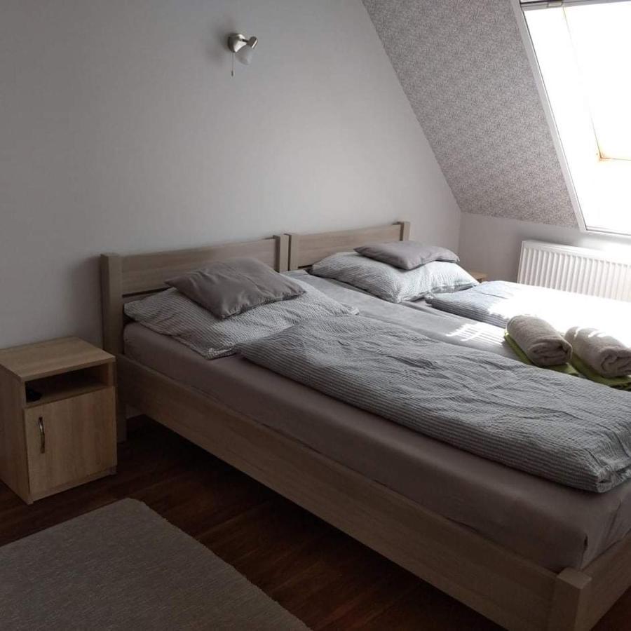 Tahiti Apartman Hajduszoboszlo Exterior photo