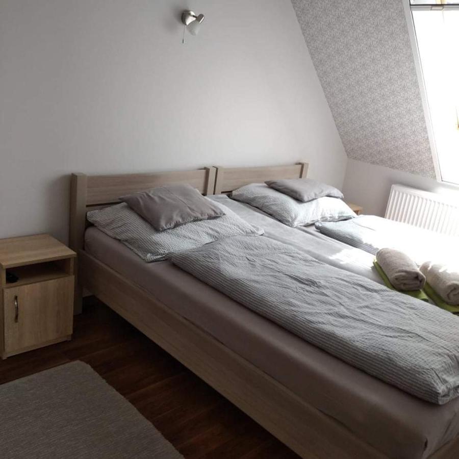Tahiti Apartman Hajduszoboszlo Exterior photo