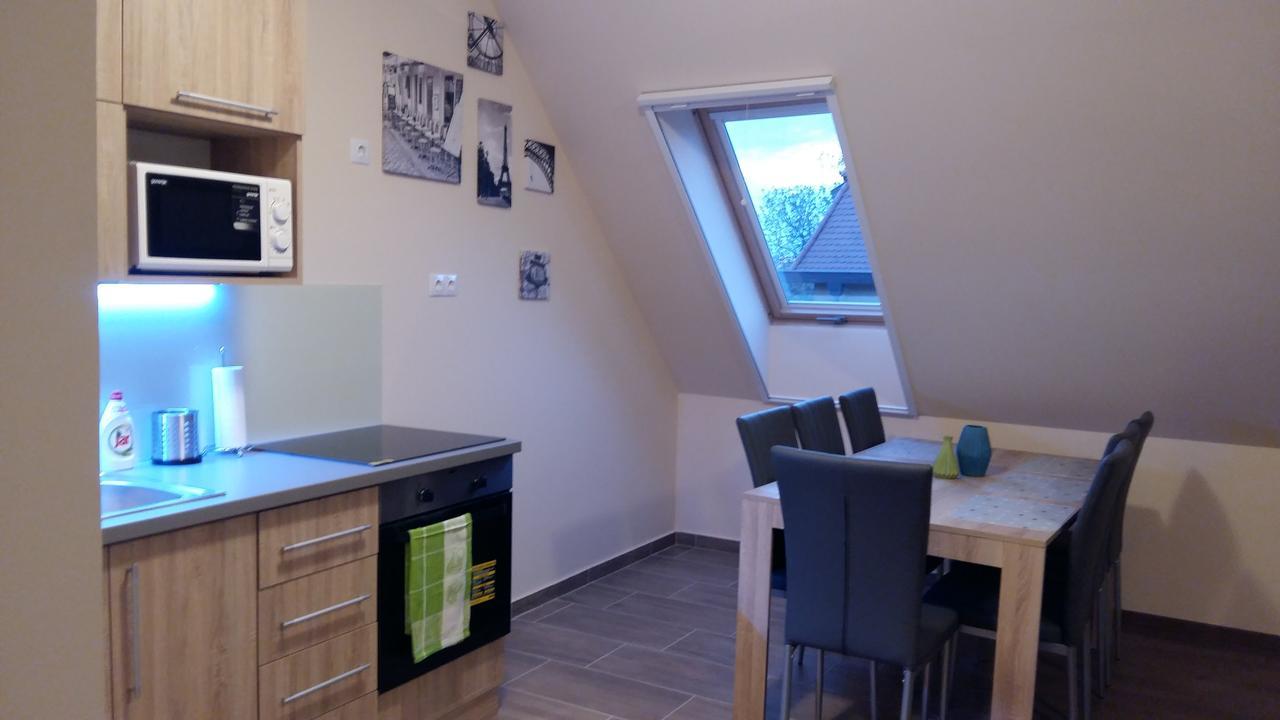 Tahiti Apartman Hajduszoboszlo Exterior photo